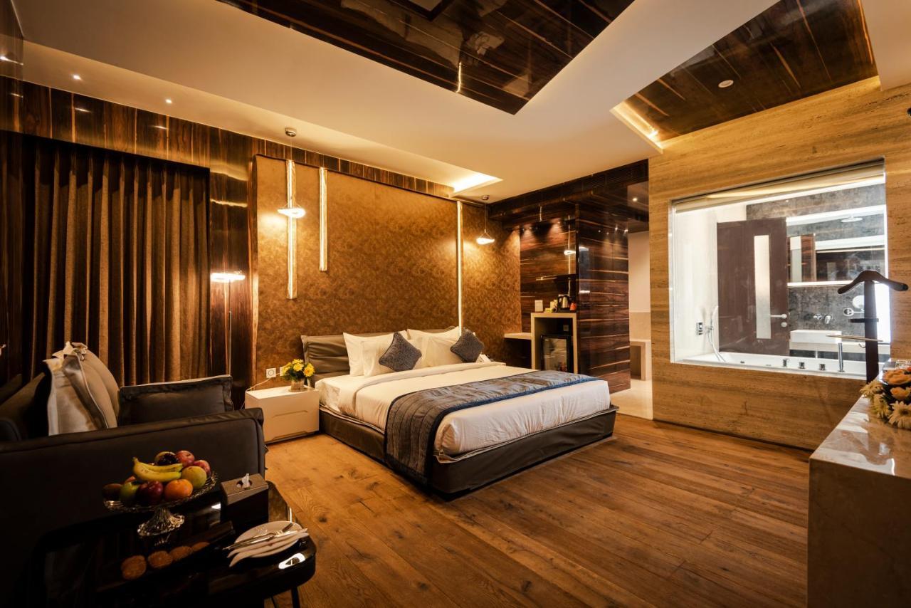 Park Elanza Hotel 4*